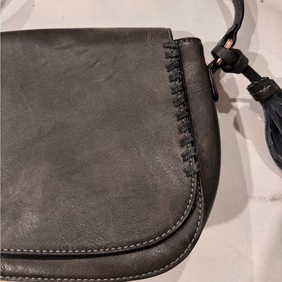 Woman’s long strap shoulder purse, color is a dark taupe - Picture 4 of 10